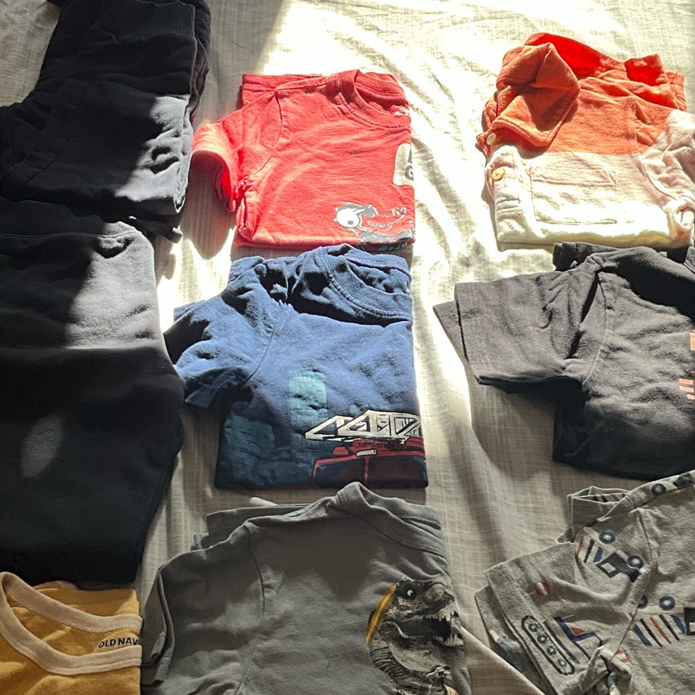5T boys Multiple brands clothes package of 12 items used